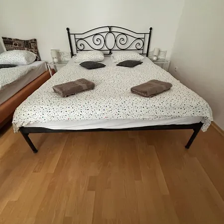 Dh Duomo V Big Party 12 People *